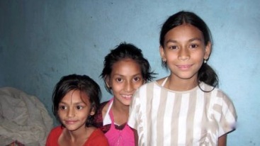 Usha 2012 avec ses soeurs